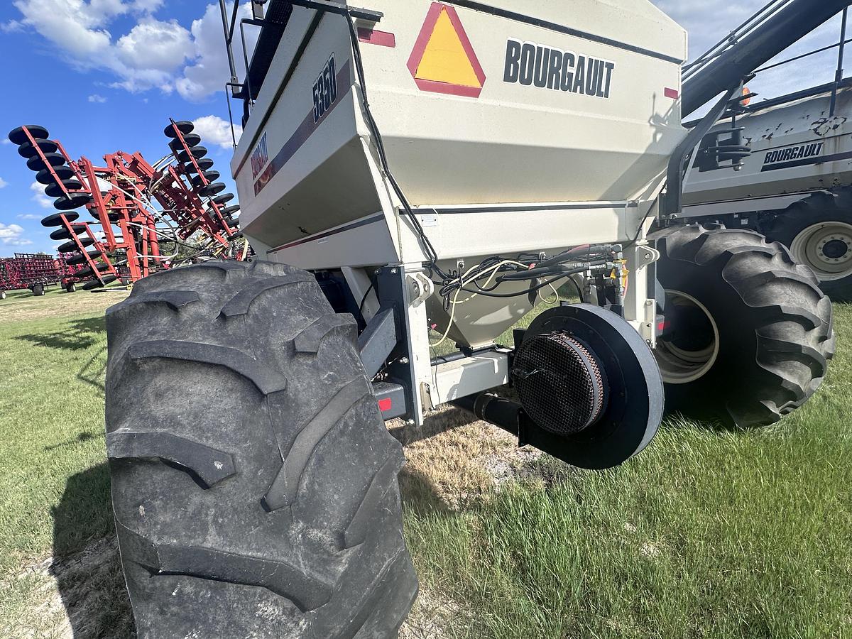 Used Bourgault 5710-54 Air Drill