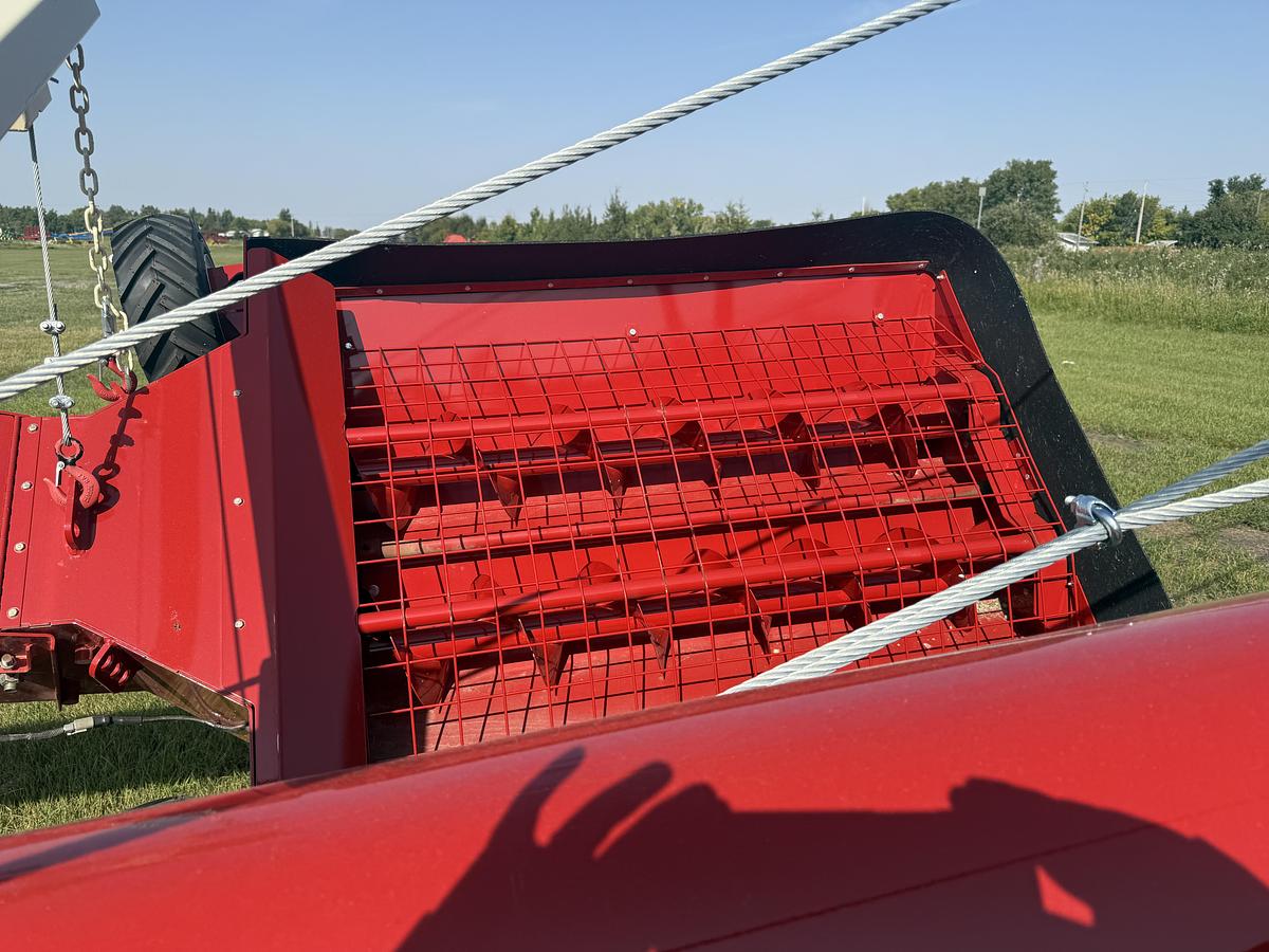 2026 Farm-King Y1395TMMR1