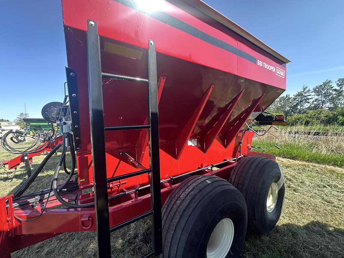 Salford BBI TROOPER Spreader - Fertilizer