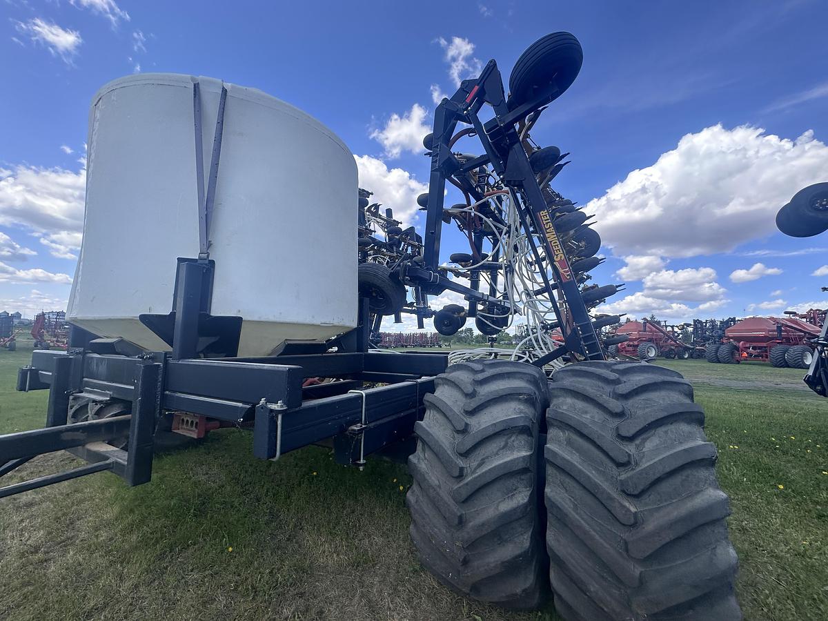 Used Used 2013 SeedMaster 7212 Air Drill