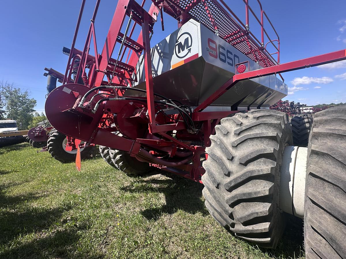 Used Used 2014 Morris 9650 Air Cart