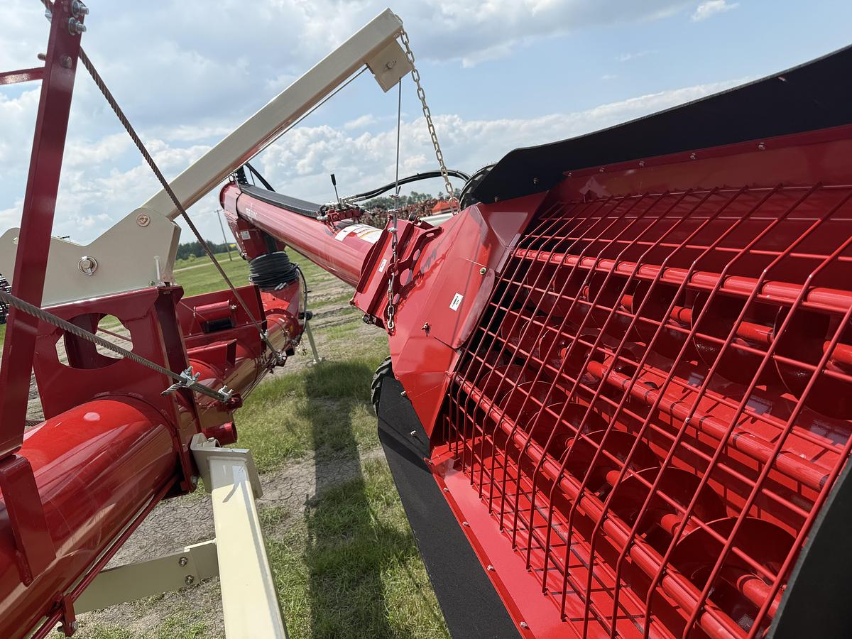 2025 Farm-King Y1395TS1