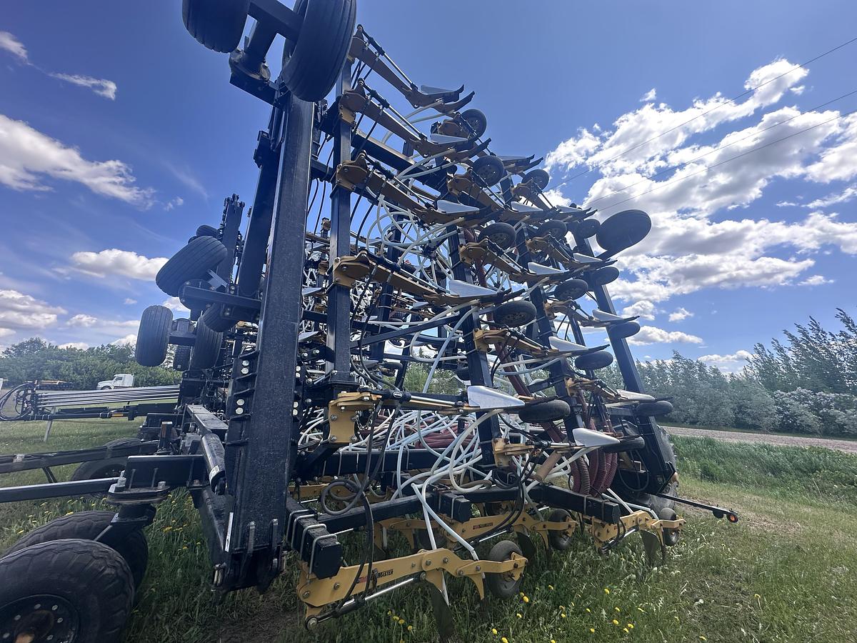 Used Used 2013 SeedMaster 7212 Air Drill