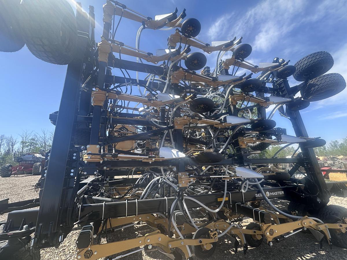 2024 SeedMaster CT 6012 TXB