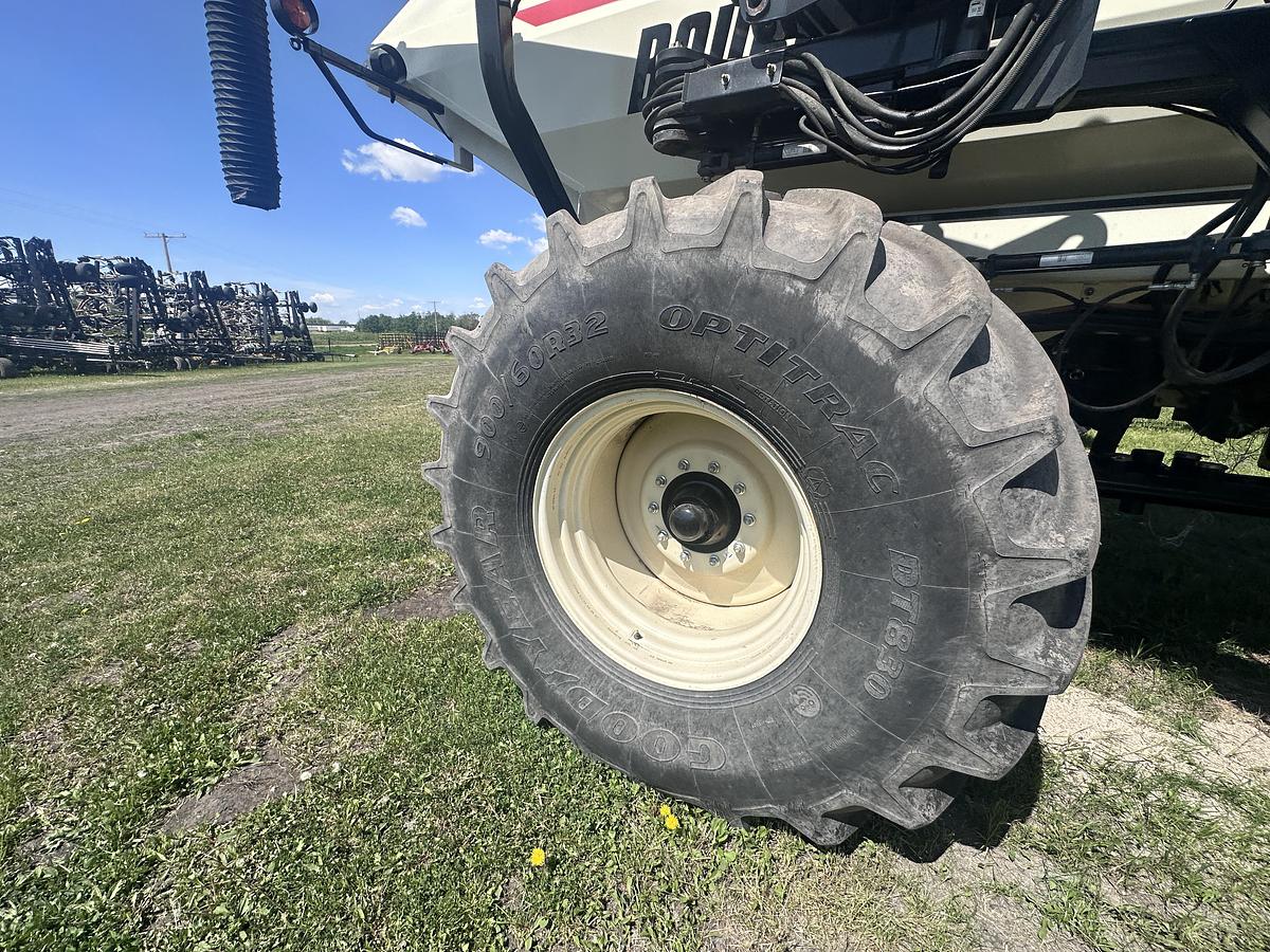 Used 2010 SeedMaster 7012/W 2010 Bourgault 6550ST