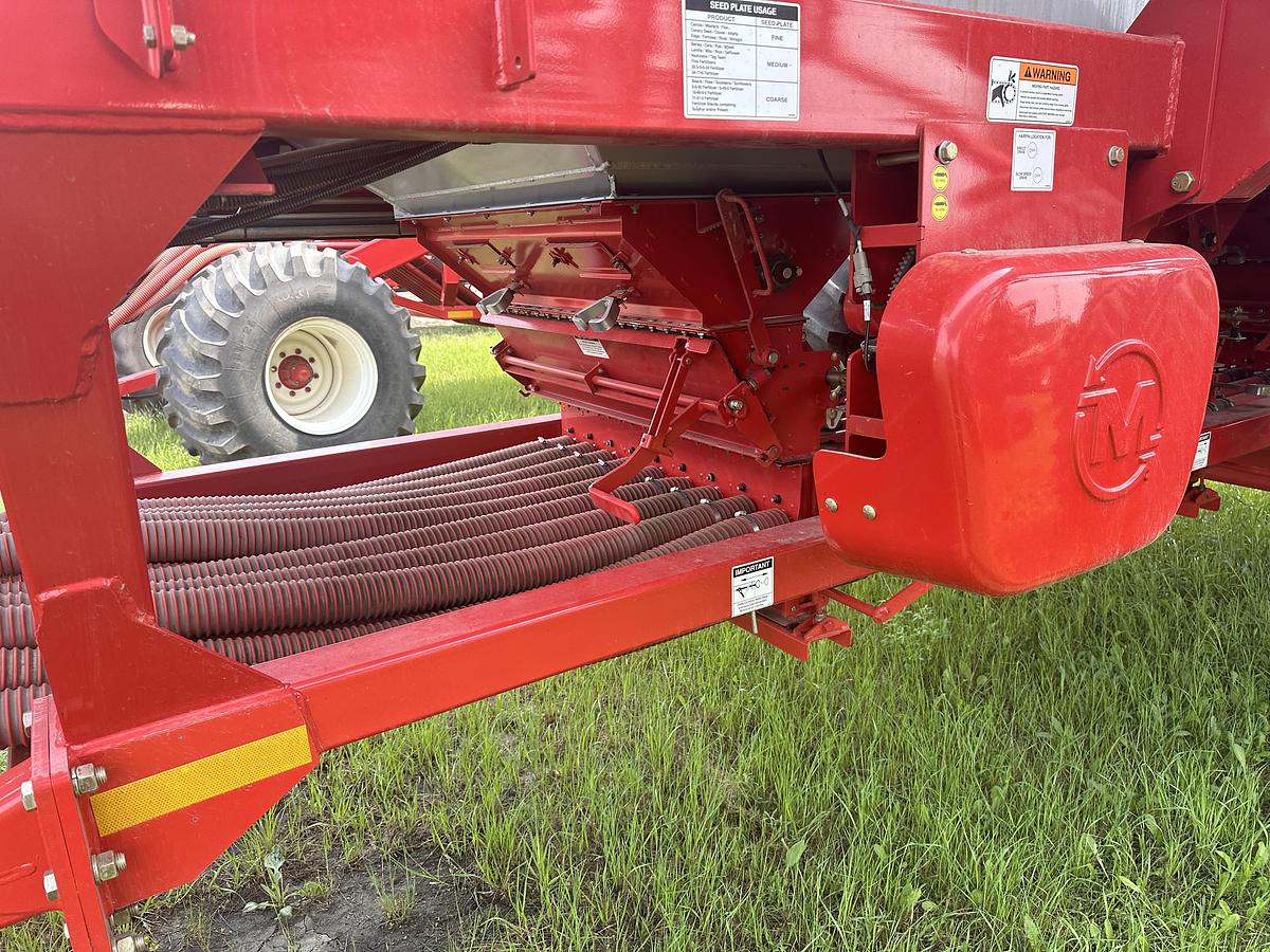 Used 2017 Morris CONTOUR 2 Air Drill