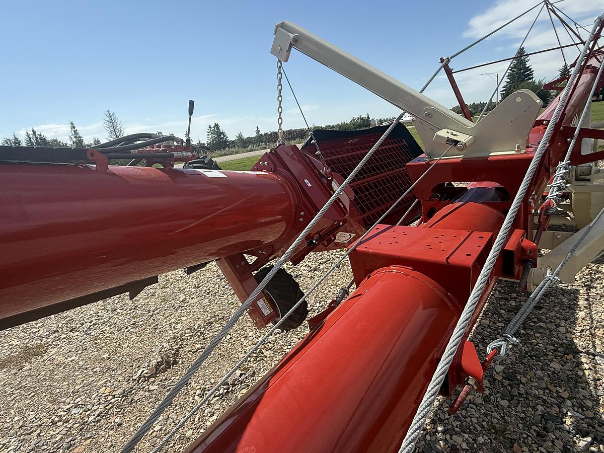 2025 Farm-King Y16104TS1