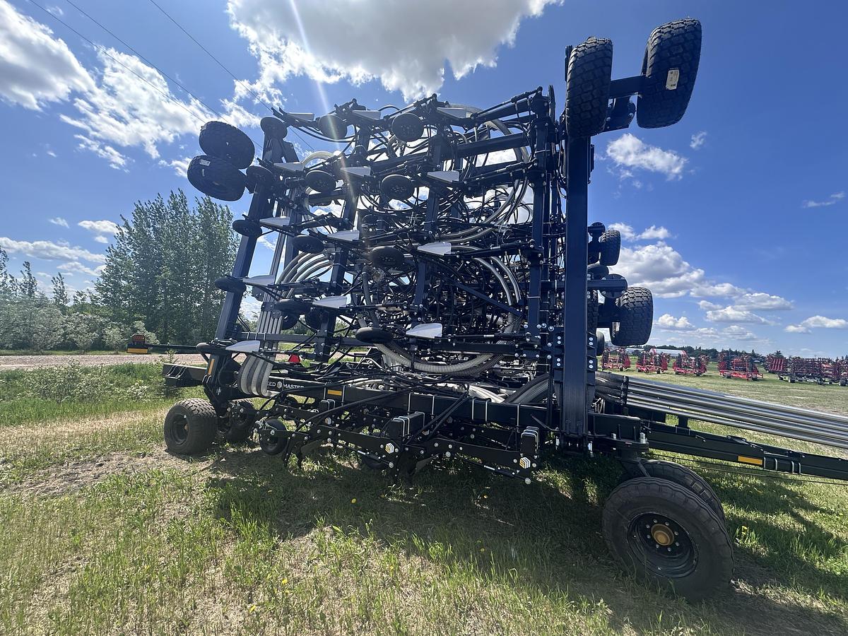 2025 SeedMaster 7012 TXB Air Drill