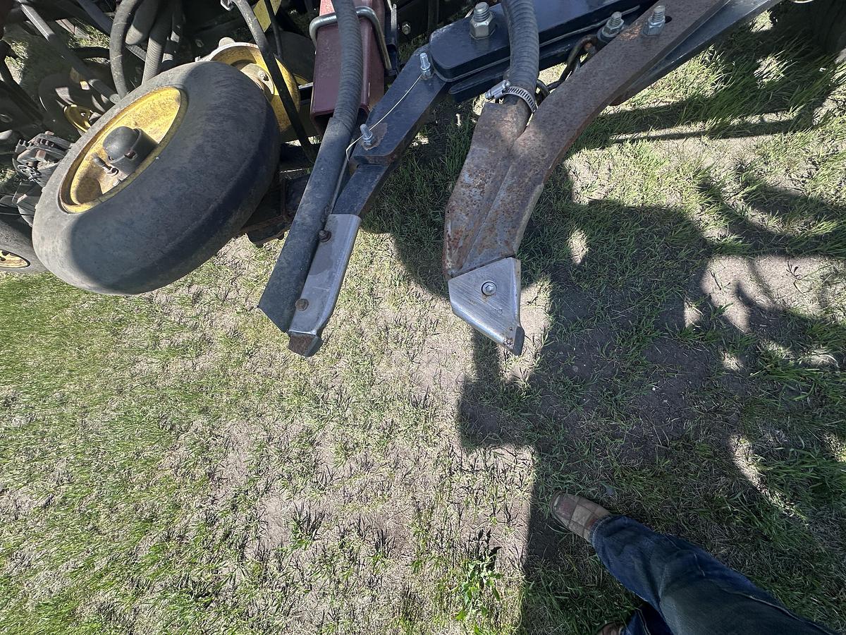 Used 2012 Morris 8370XL/ 2009 SeedHawk 42ft