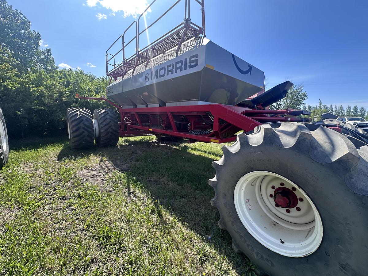 Used Used 2014 Morris 9650 Air Cart