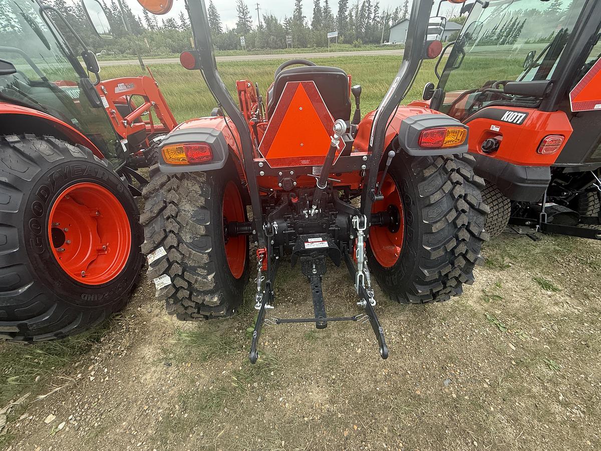 2026 Kioti DK4220SE HST