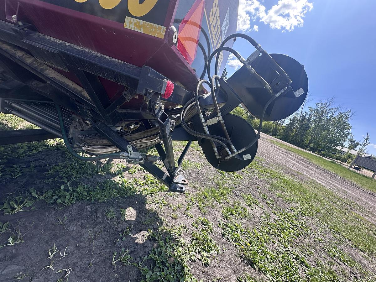 Used 2014 Seed Hawk 6010 Air Drill