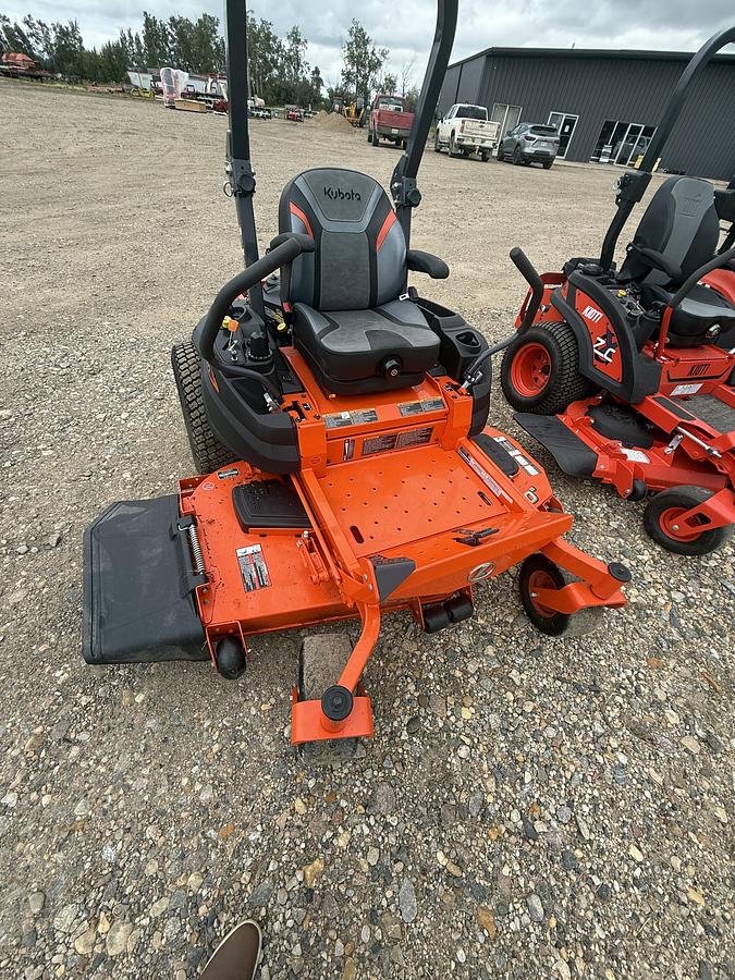 Used 2025 Kubota Z422