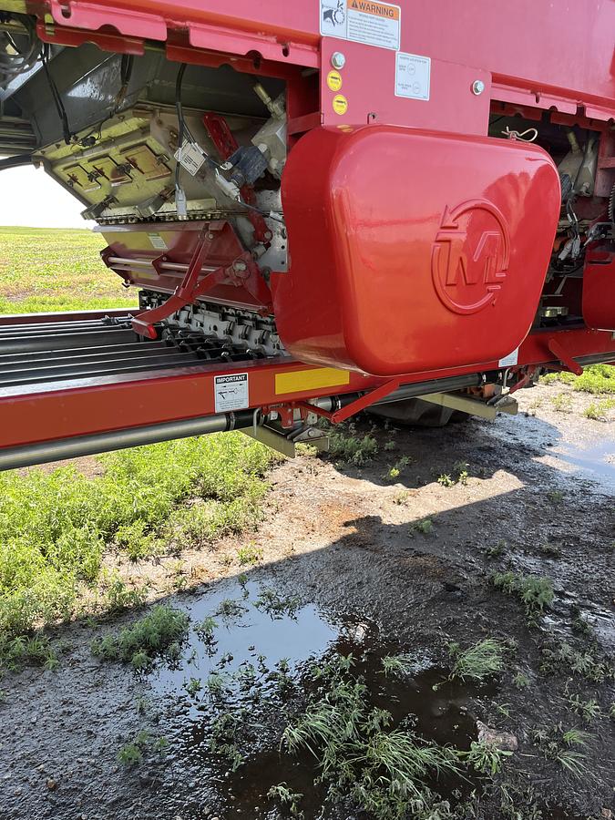 Used 2022 SeedMaster Wide M 8012