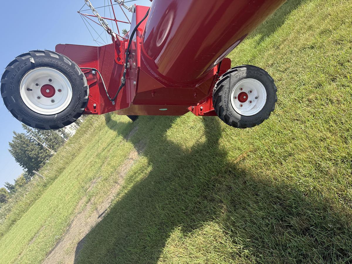 2026 Farm-King Y1395TMMR1