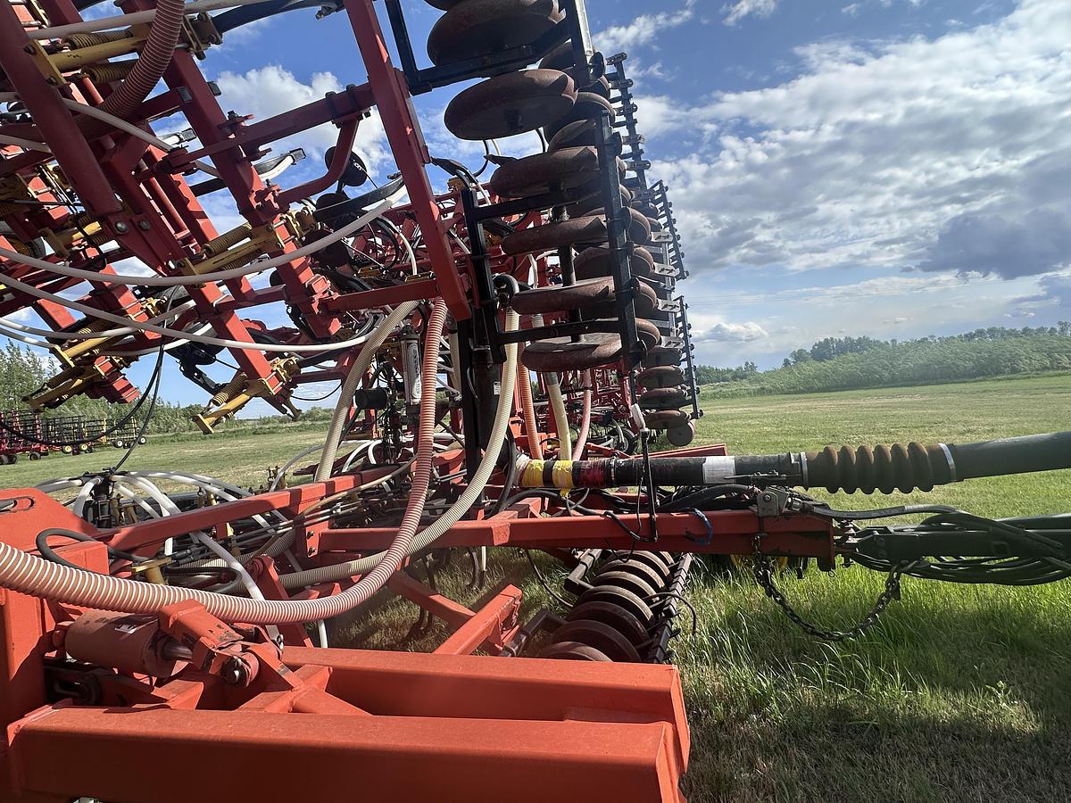 Used Bourgault 5710