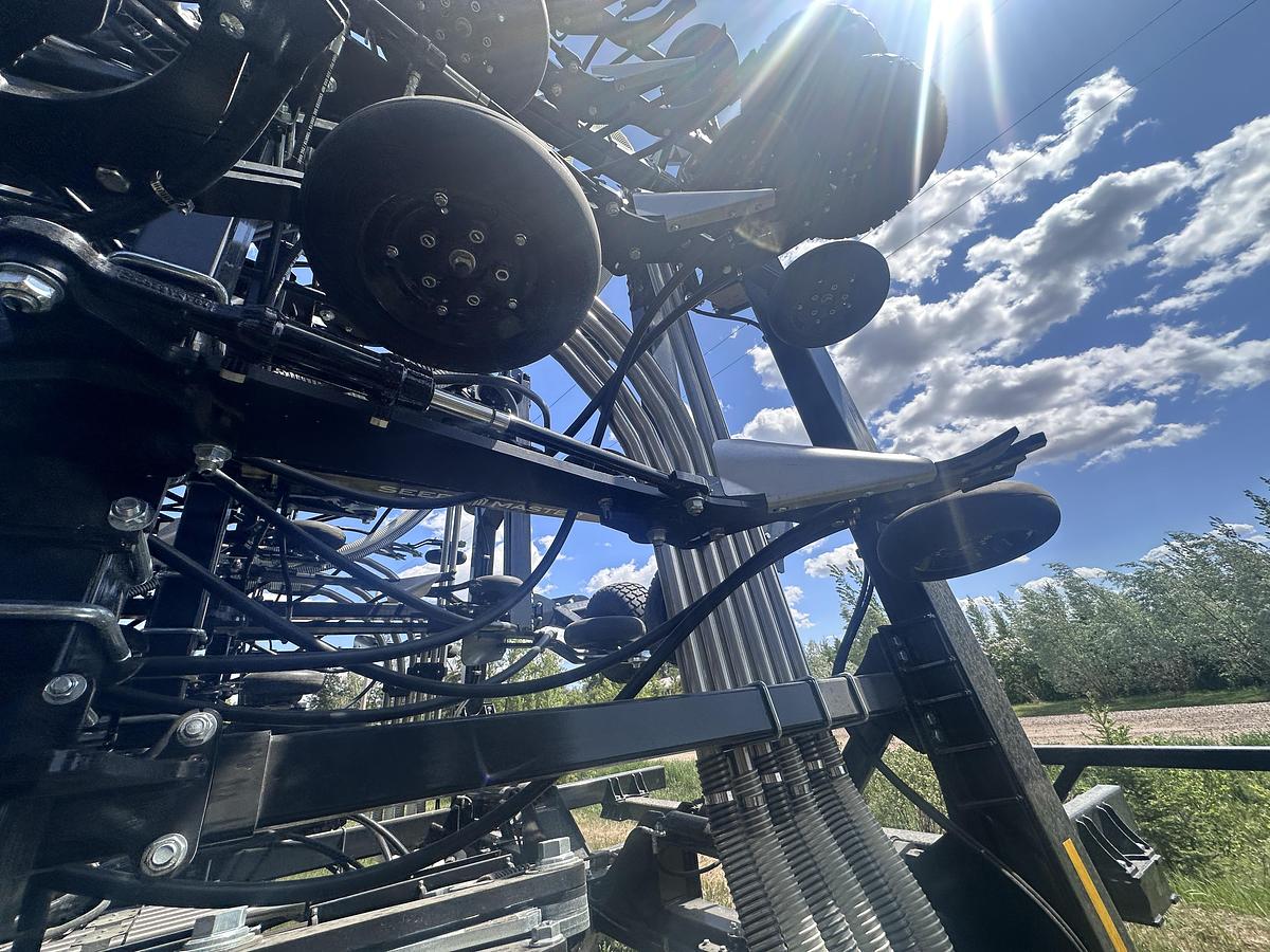 2025 SeedMaster 7012 TXB Air Drill