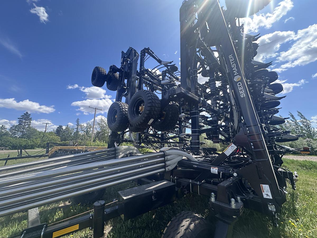 2025 SeedMaster 7012 TXB Air Drill