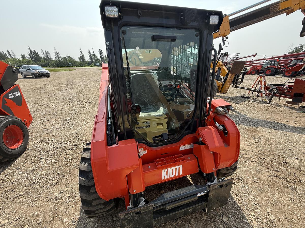 2026 Kioti SL750 Flow Plus
