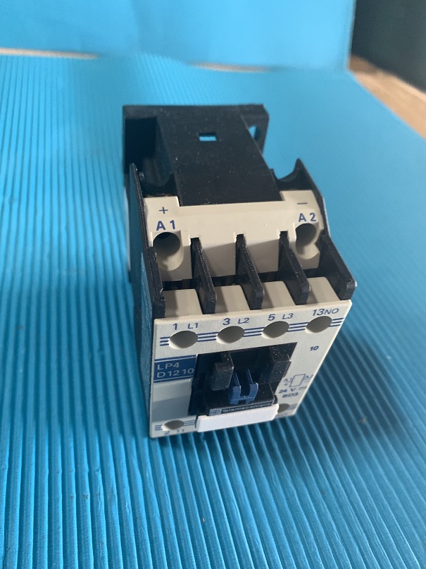Used Telemecanique Contactor LP4-D1210BD3