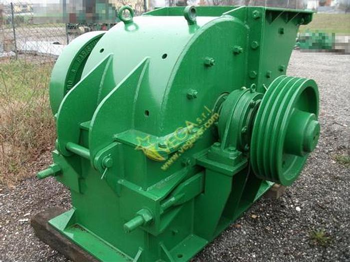 Usato Mulino a martelli LORO E PARISINI M 104