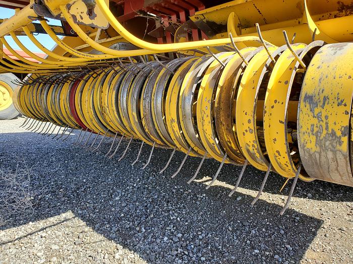 Used New Holland BB900 Baler w/ 14 x 21 Chamber