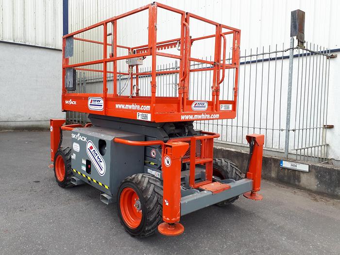 Used Skyjack SJ-6832RT