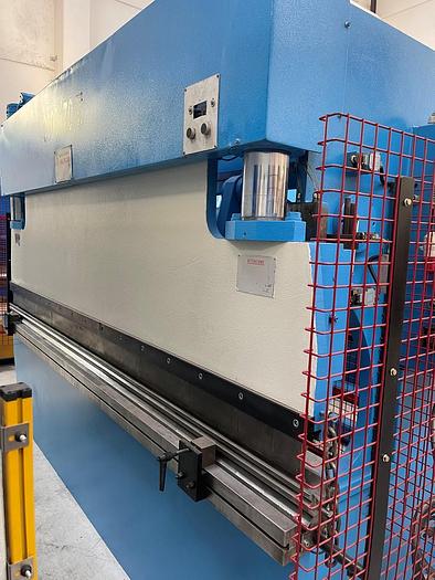 Usato PIEGATRICE VIMERCATI IDRAULICA 3000 X 70 t