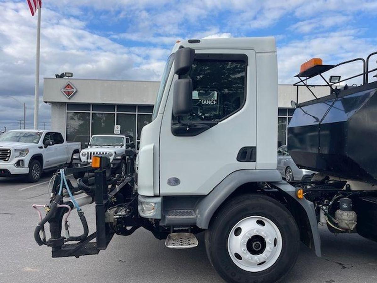 Used 2017 Rosco RA 400 Asphalt Patch Truck
