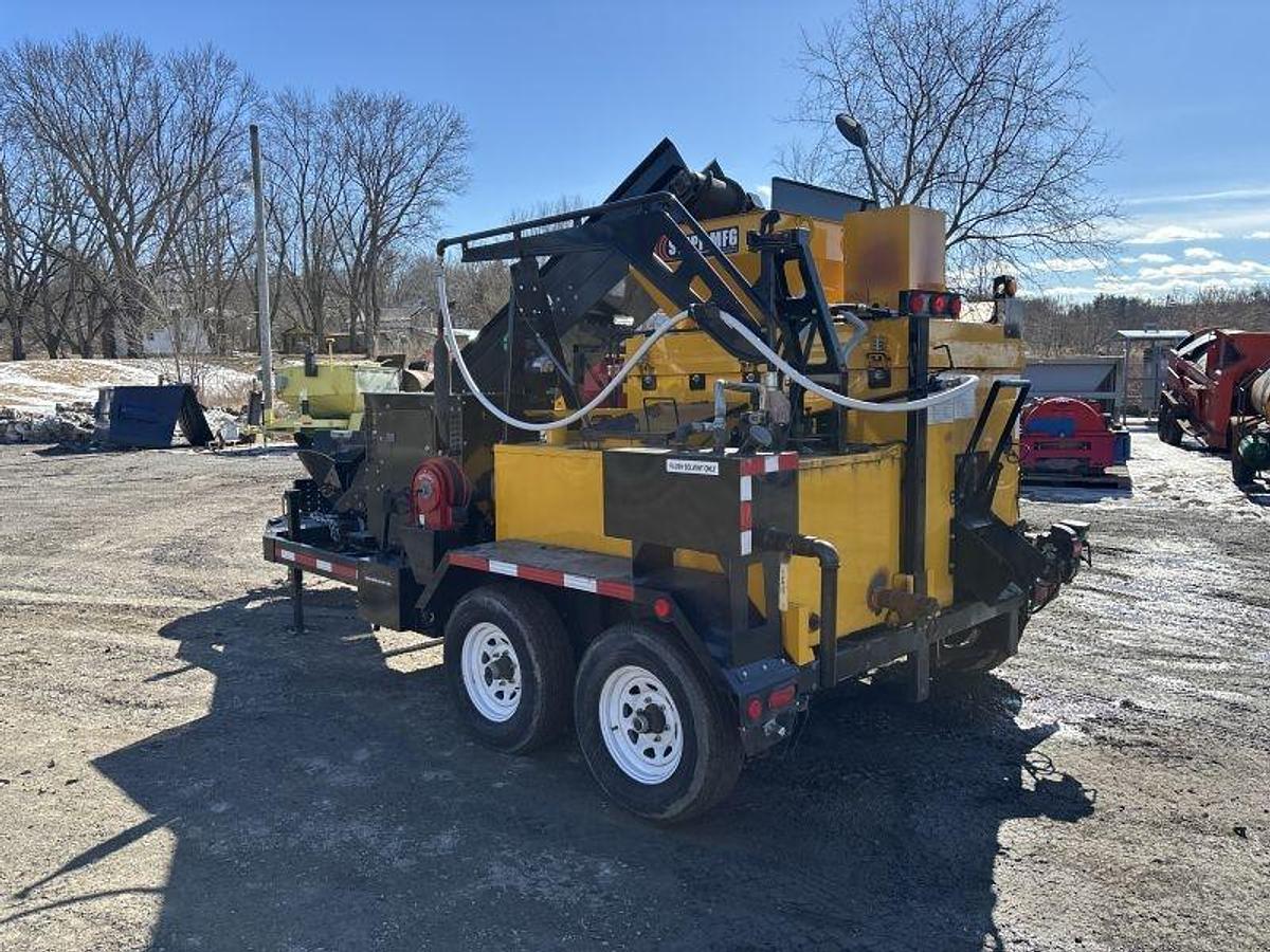 Used Stepp SRM 10-120  Asphalt Recycler 3/4 ton batch recycler with heated AC tank and wand
