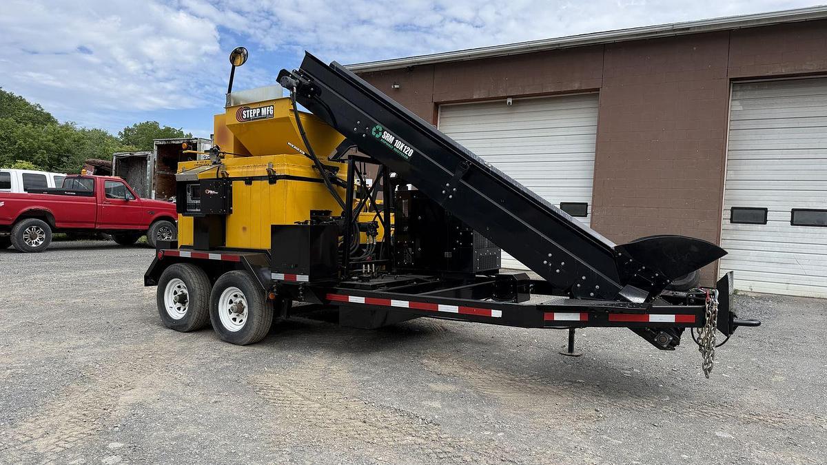 Used Stepp SRM 10-120 Asphalt Recycler 3/4 ton batch recycler with heated AC tank and wand