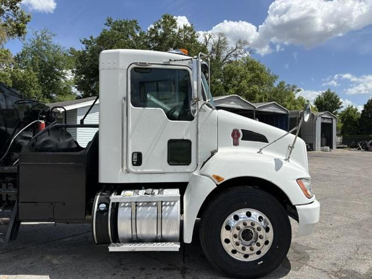 Used 2016 Kenworth Model T-370 Pro-Patch Pothole Patcher