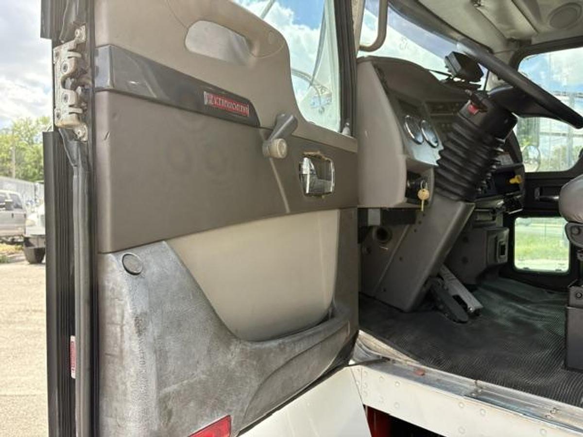 Used 2016 Kenworth Model T-370 Pro-Patch Pothole Patcher