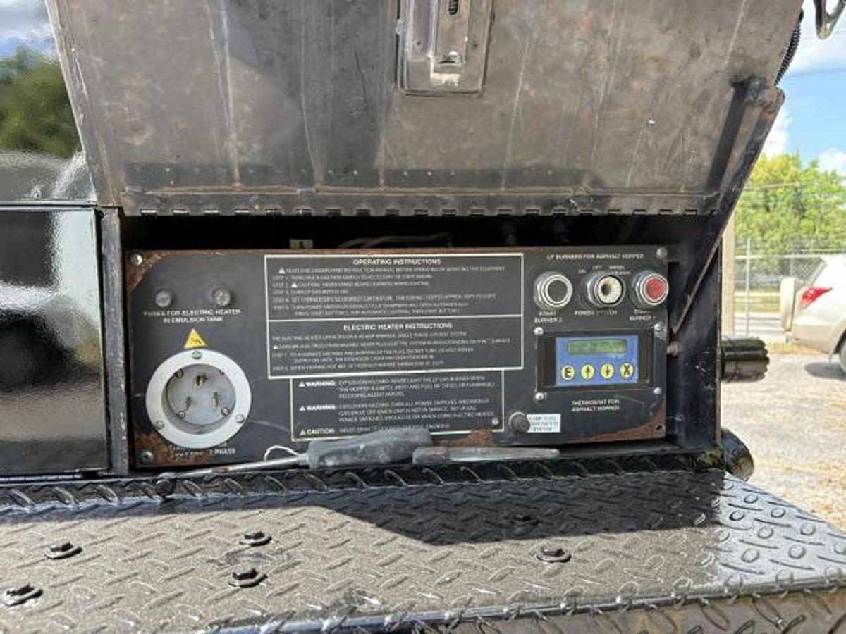 Used 2016 Kenworth Model T-370 Pro-Patch Pothole Patcher