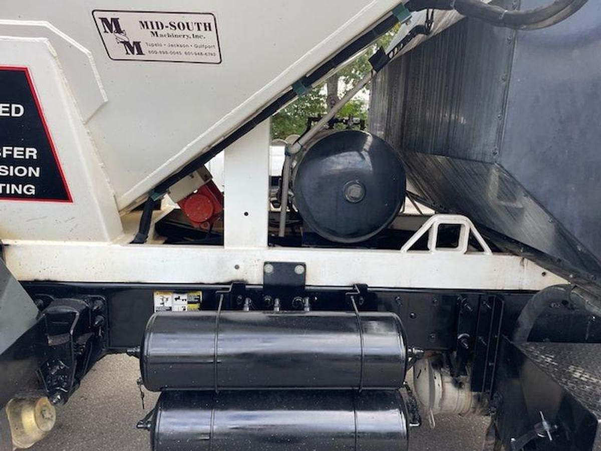 Used 2017 Rosco RA 400 Asphalt Patch Truck