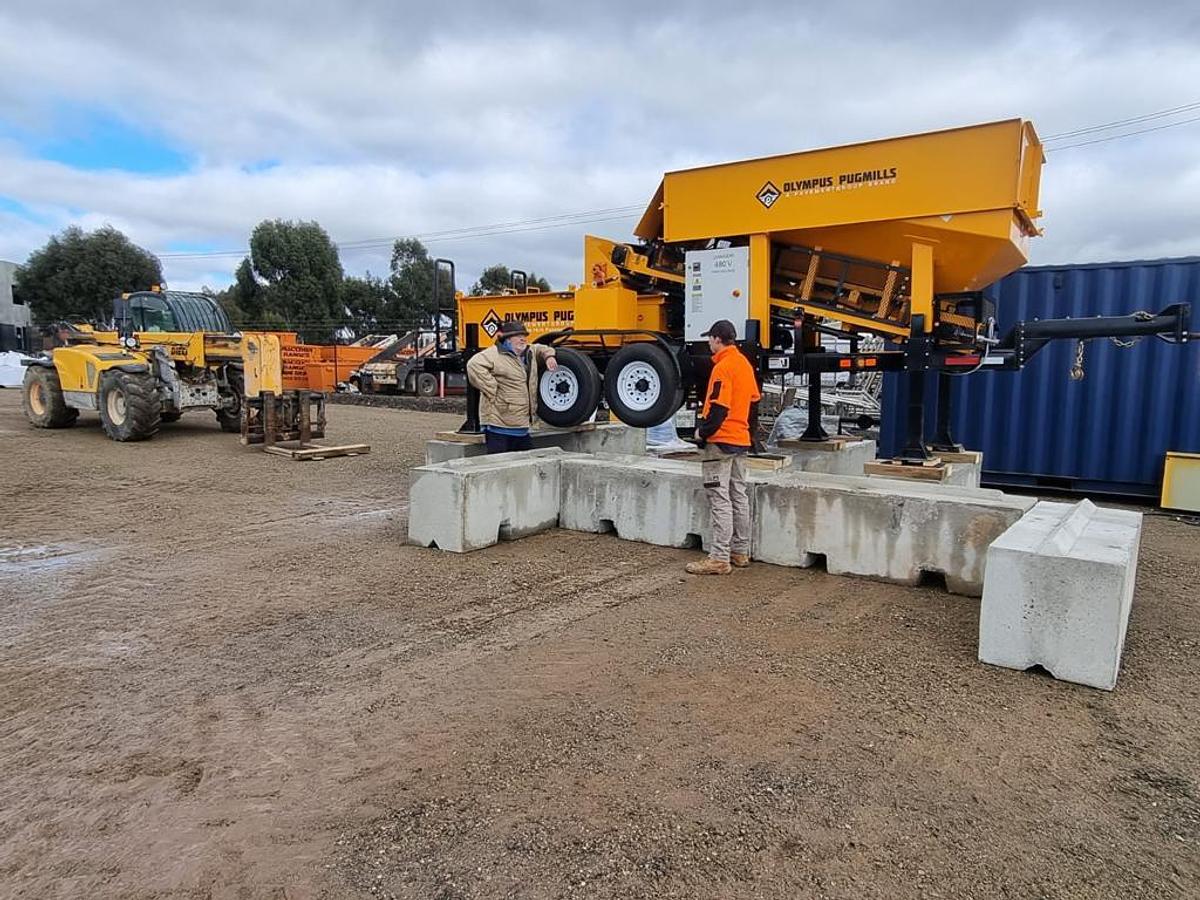 Olympus Mini-HERCULES pugmill system