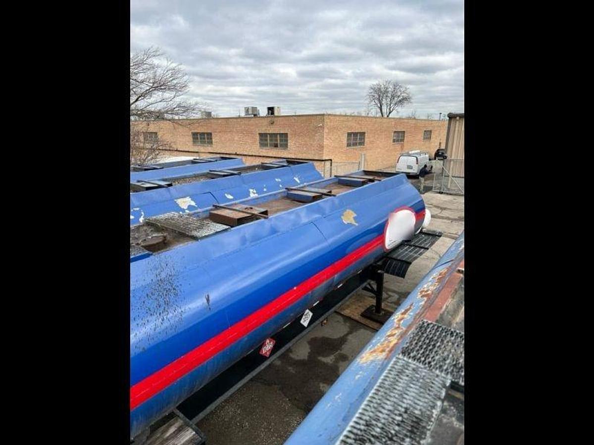 Used 2004 Taurus 20-Ton Tanker