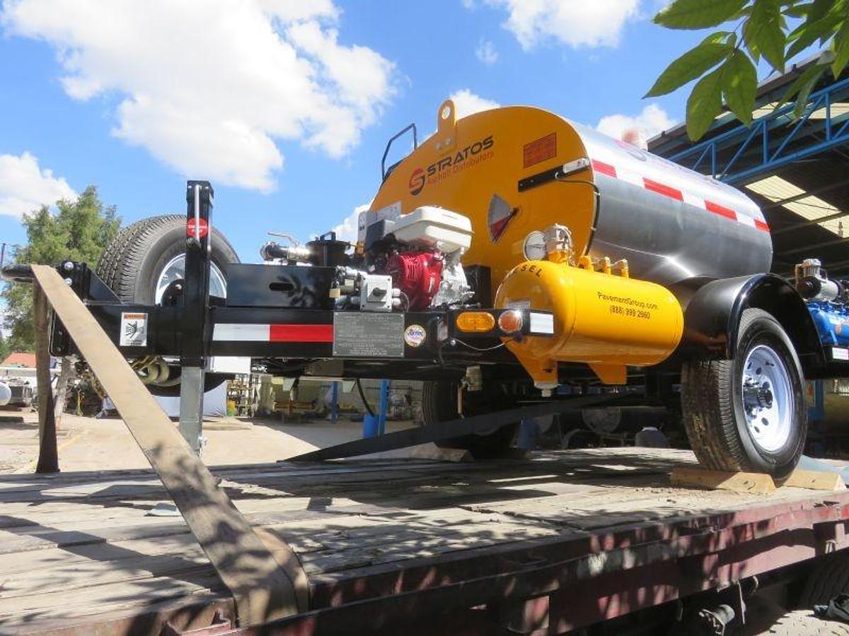 400 Gallon Distributor Trailer