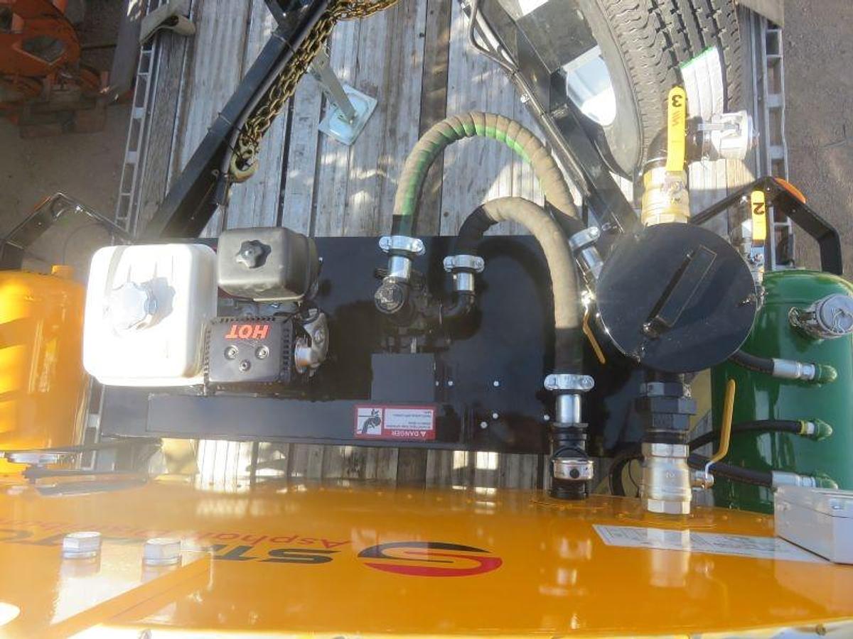 600 Gallon Asphalt Distributor Trailer