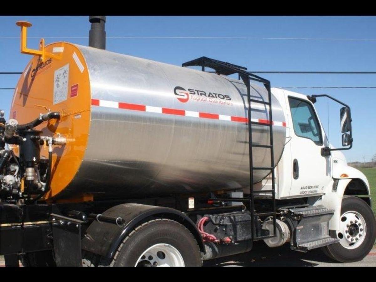 2000 Gallon Asphalt Emulsion Sprayer, Skid Mounted