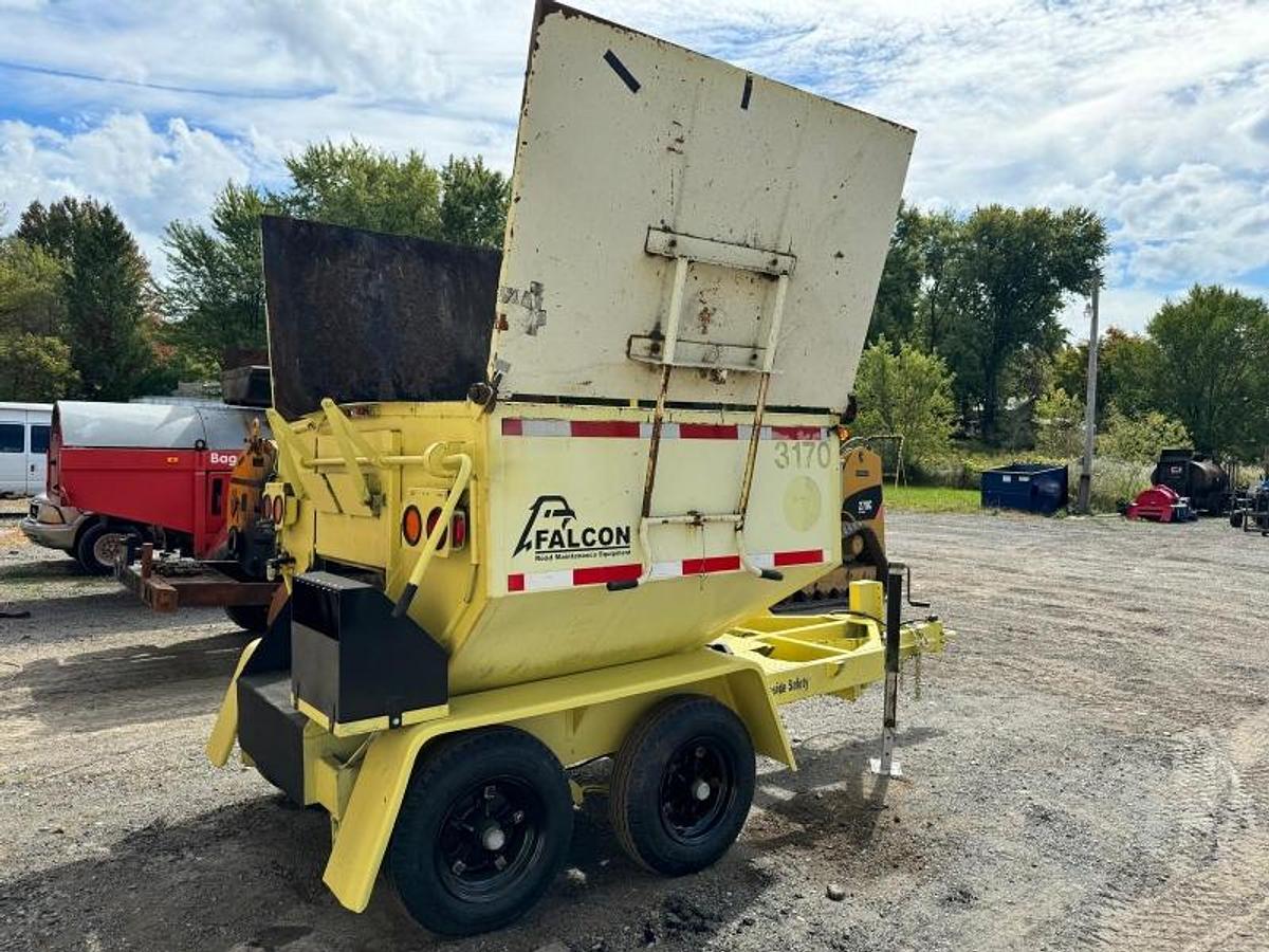 Used 2007 4 TON Falcon Non-Dump Hot Box