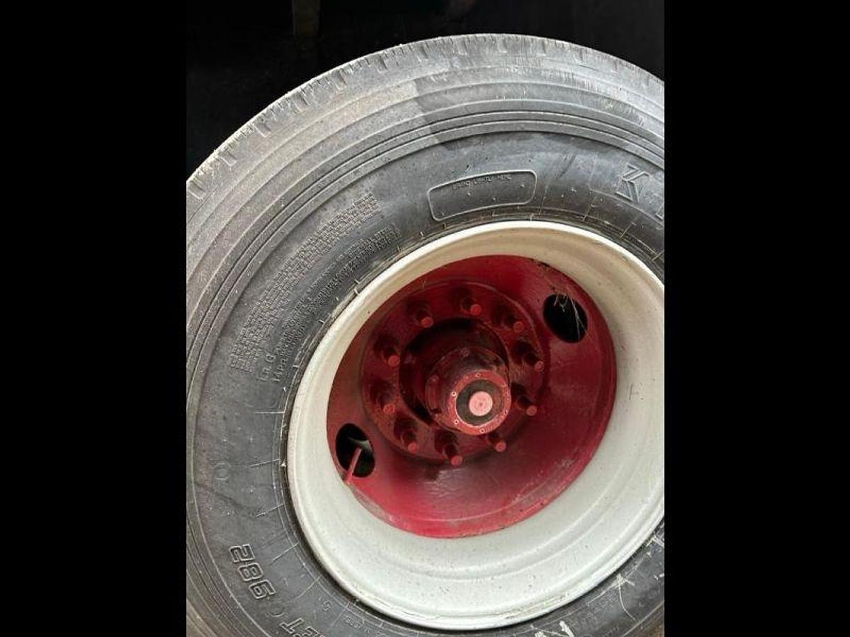 Used 2004 Taurus 20-Ton Tanker