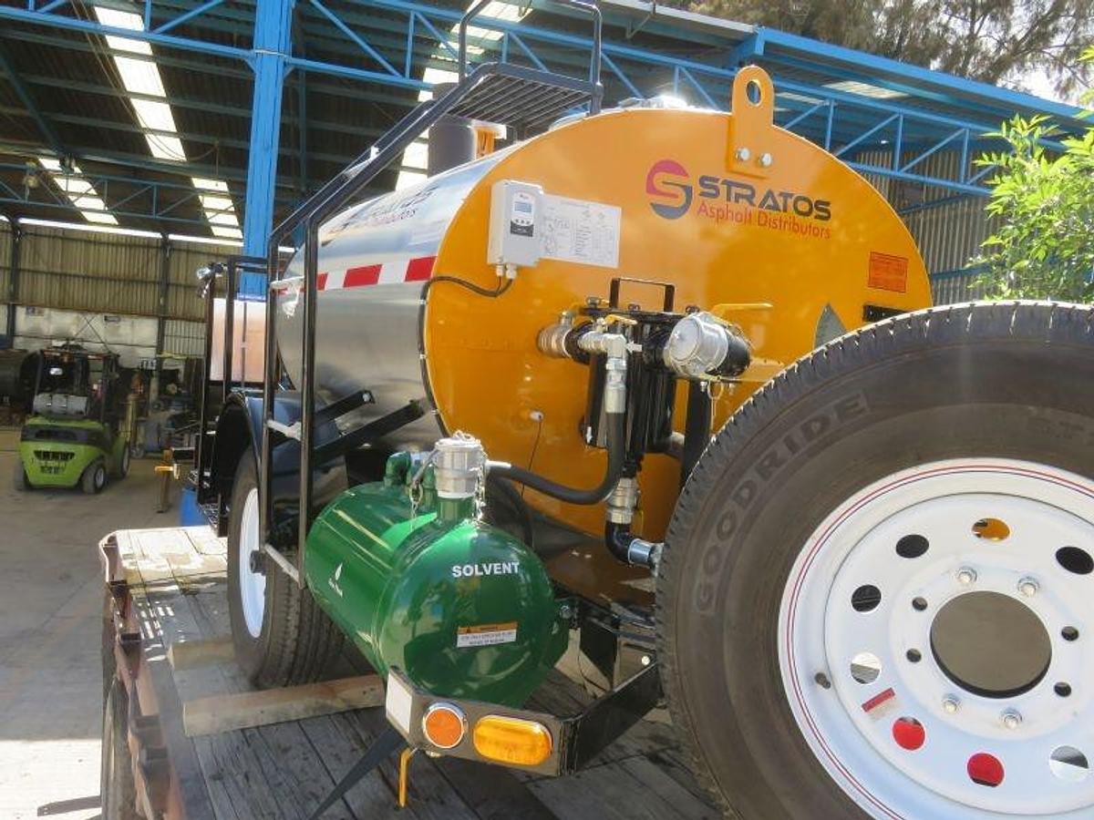 400 Gallon Distributor Trailer