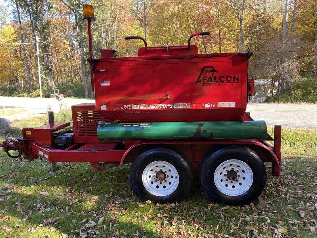 Used 2012 Falcon 4 Ton Dump Hotbox/ Reclaimer