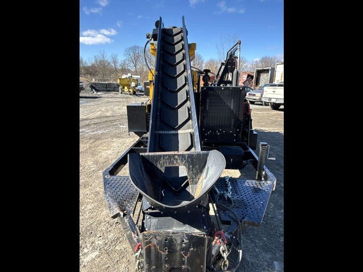 Used Stepp SRM 10-120  Asphalt Recycler 3/4 ton batch recycler with heated AC tank and wand