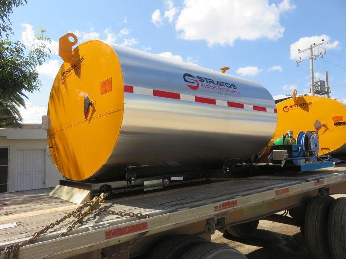 1000 Gallon Distributor Skid Mounted