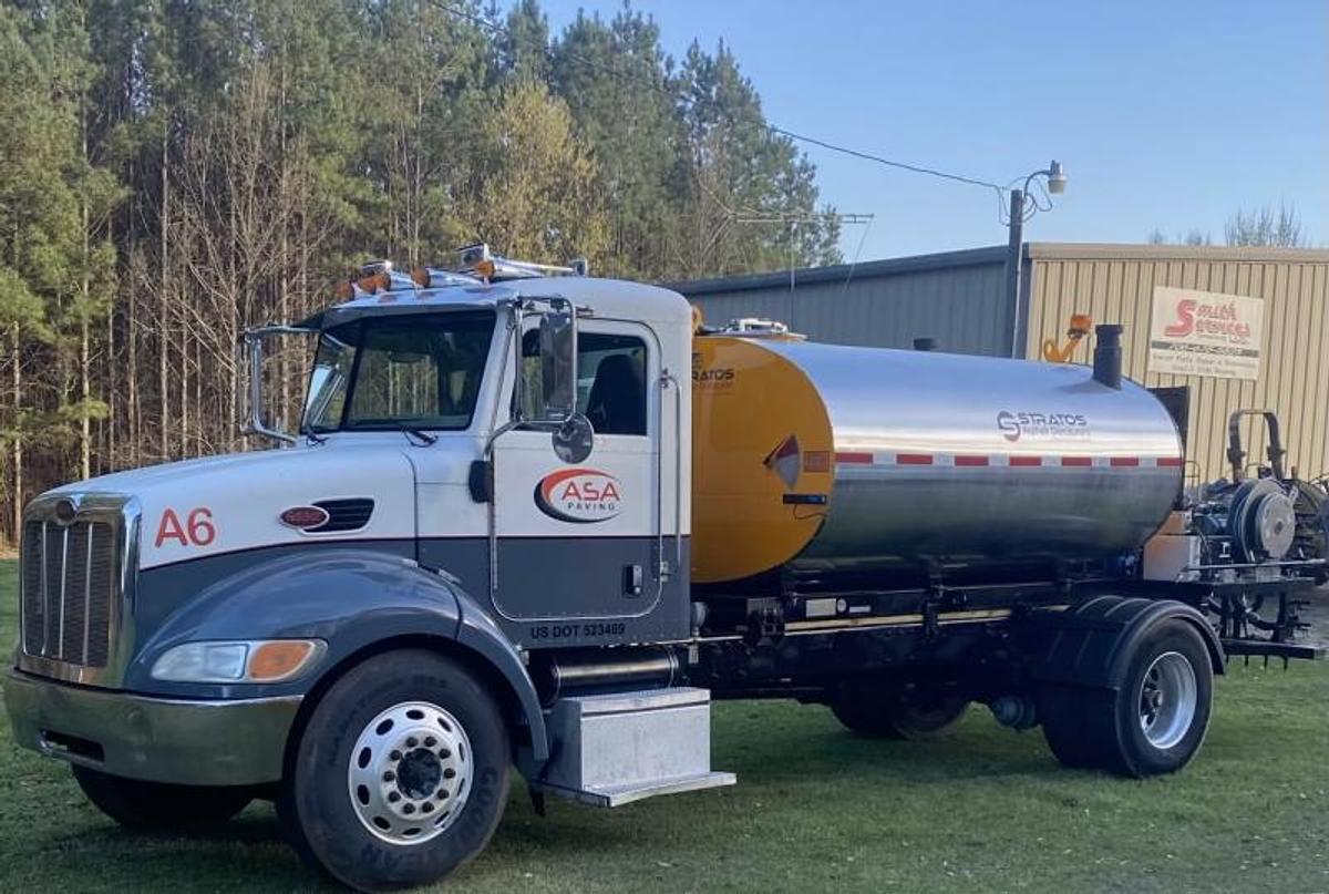 2000 Gallon Asphalt Emulsion Sprayer, Skid Mounted