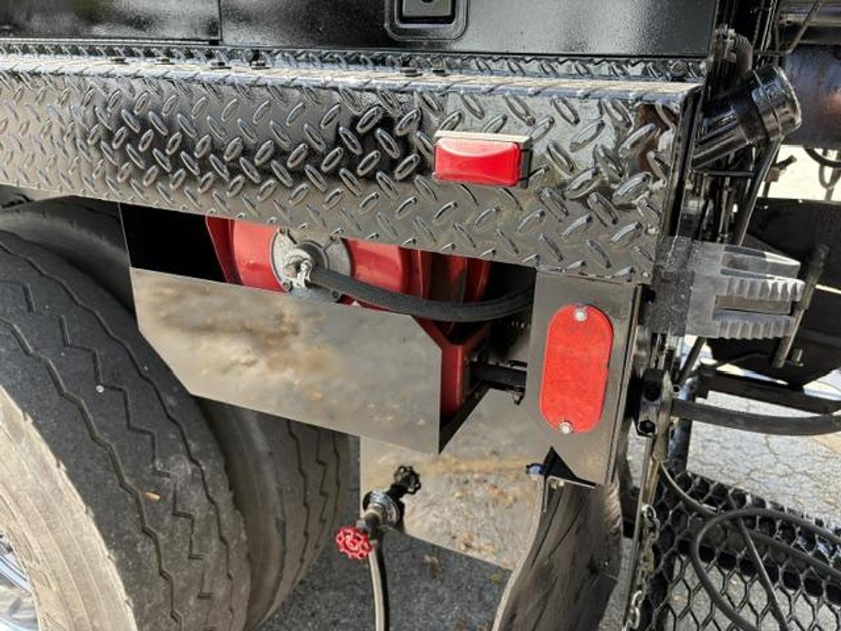 Used 2016 Kenworth Model T-370 Pro-Patch Pothole Patcher