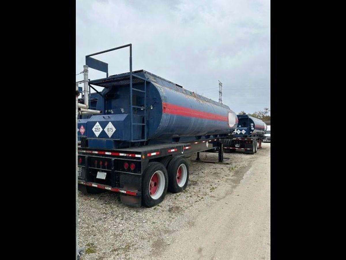 Used 2004 Taurus 20-Ton Tanker