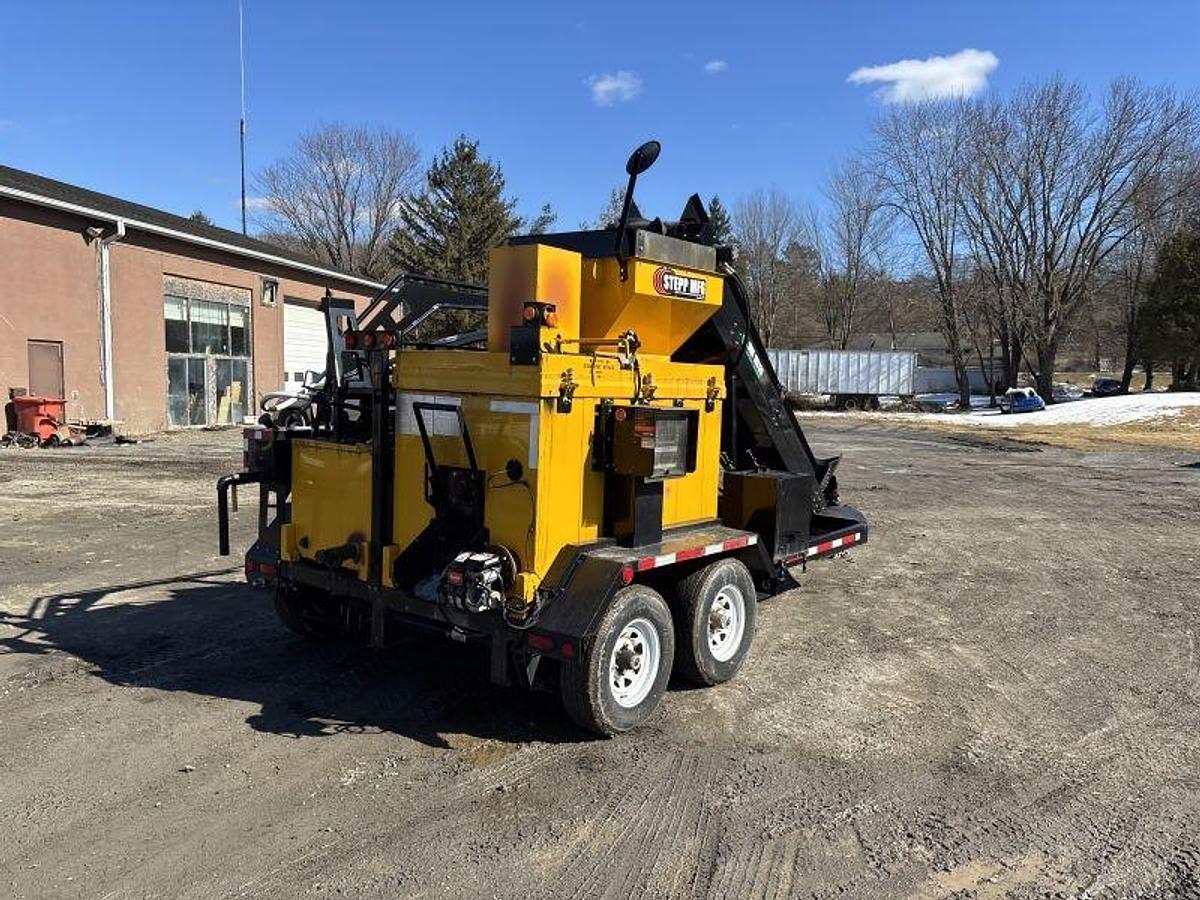 Used Stepp SRM 10-120  Asphalt Recycler 3/4 ton batch recycler with heated AC tank and wand